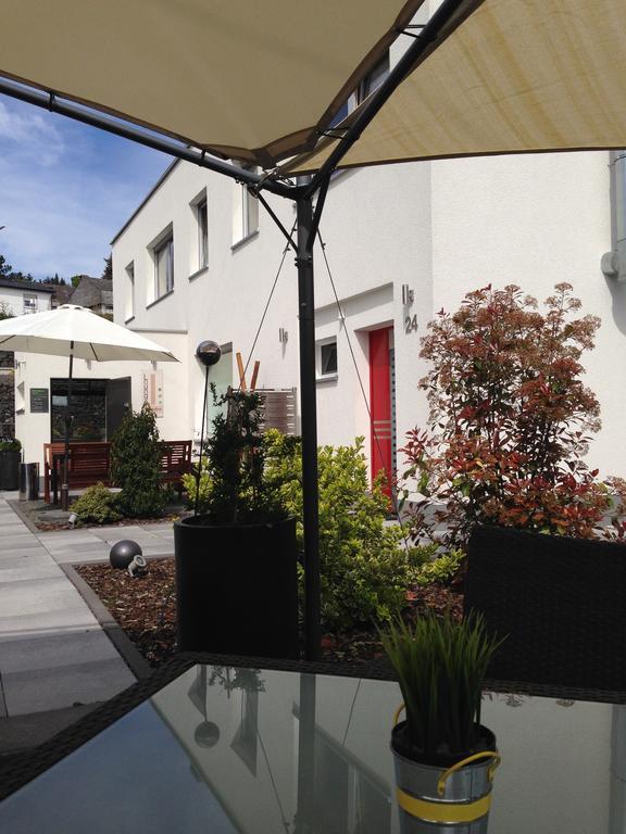 Wohnraum Hotel & Gaestehaus Gusterath Luaran gambar