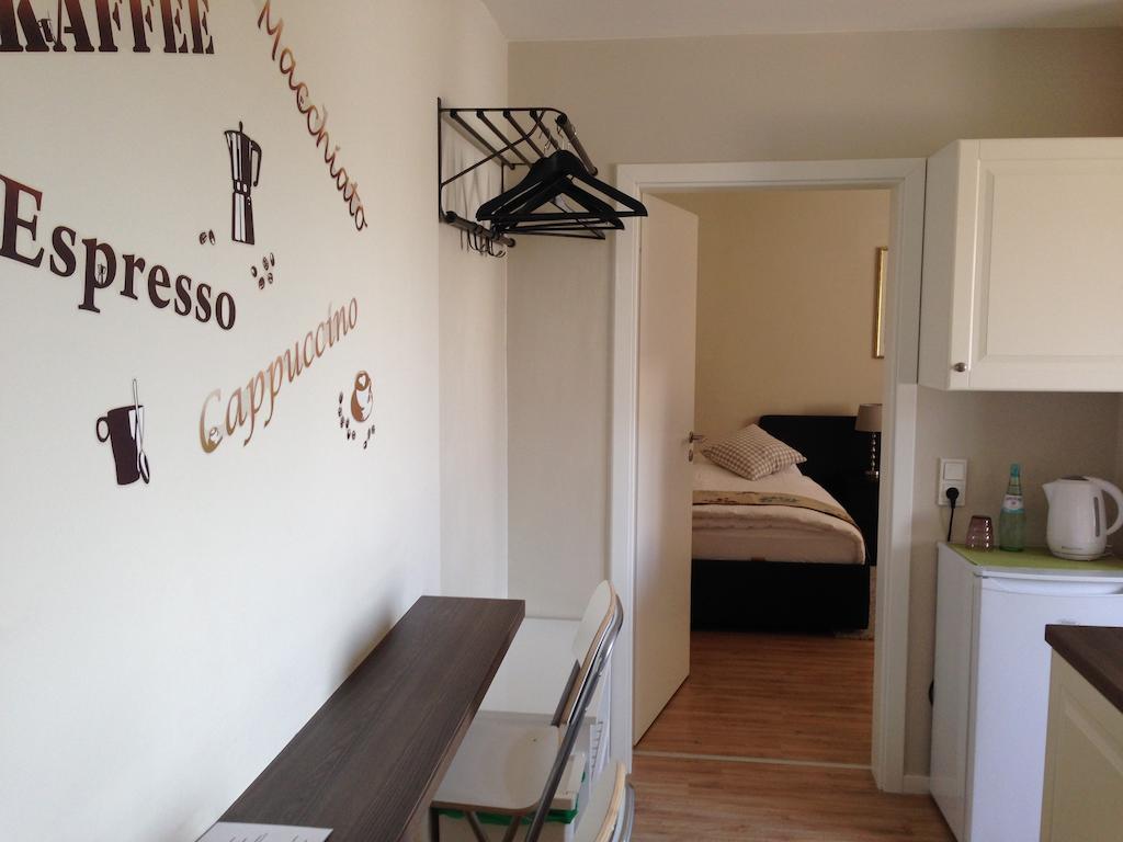 Wohnraum Hotel & Gaestehaus Gusterath Luaran gambar