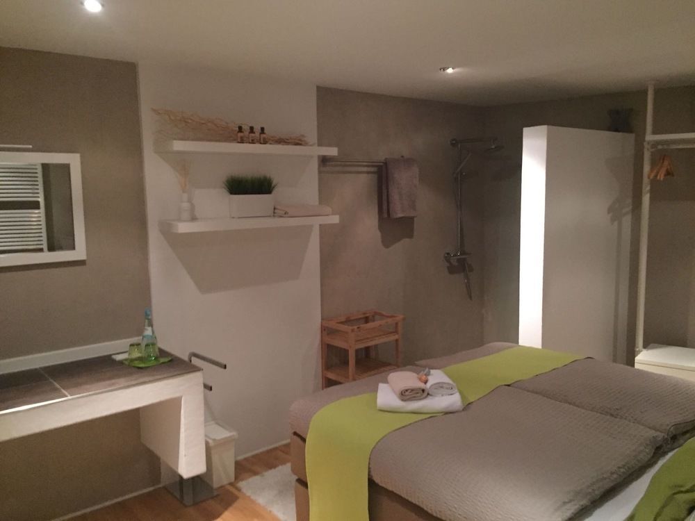 Wohnraum Hotel & Gaestehaus Gusterath Luaran gambar